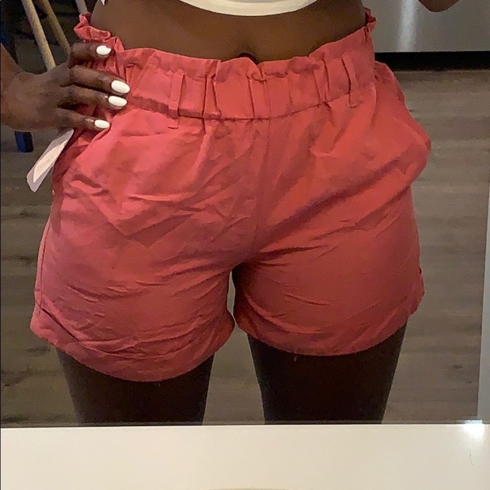 Salmon shorts with pockets